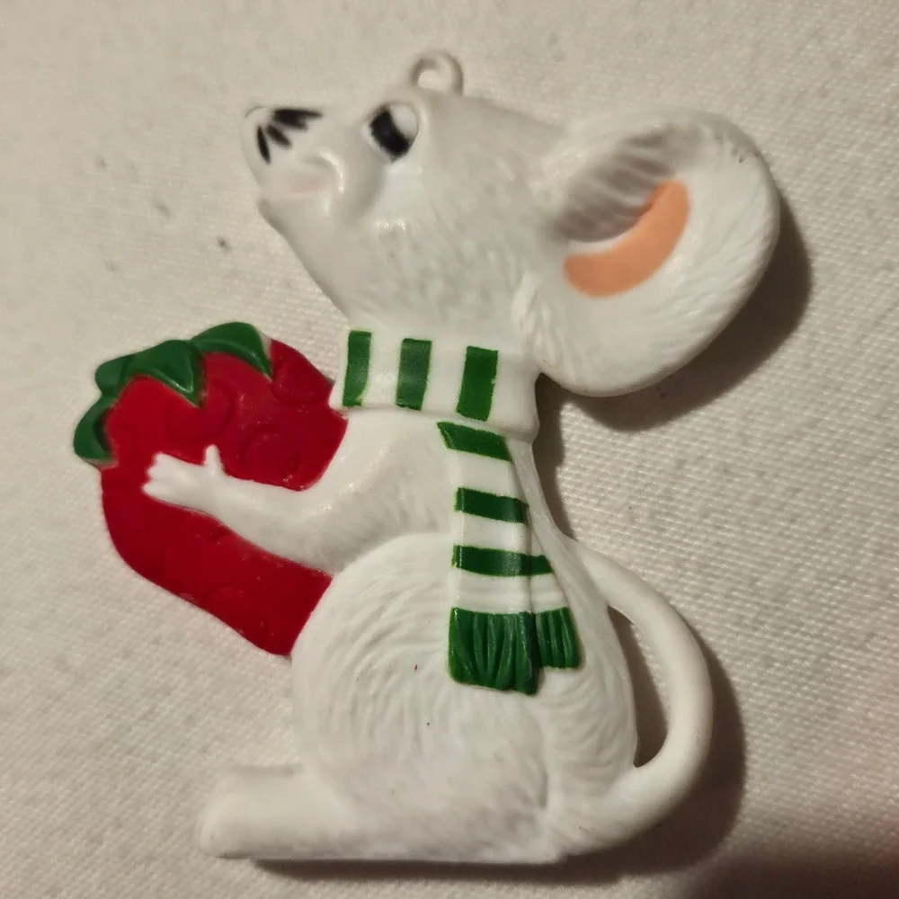 Vintage Christmas Mouse Ornaments Set of 3 Plastic White Mice Hong‎ Kong Retro